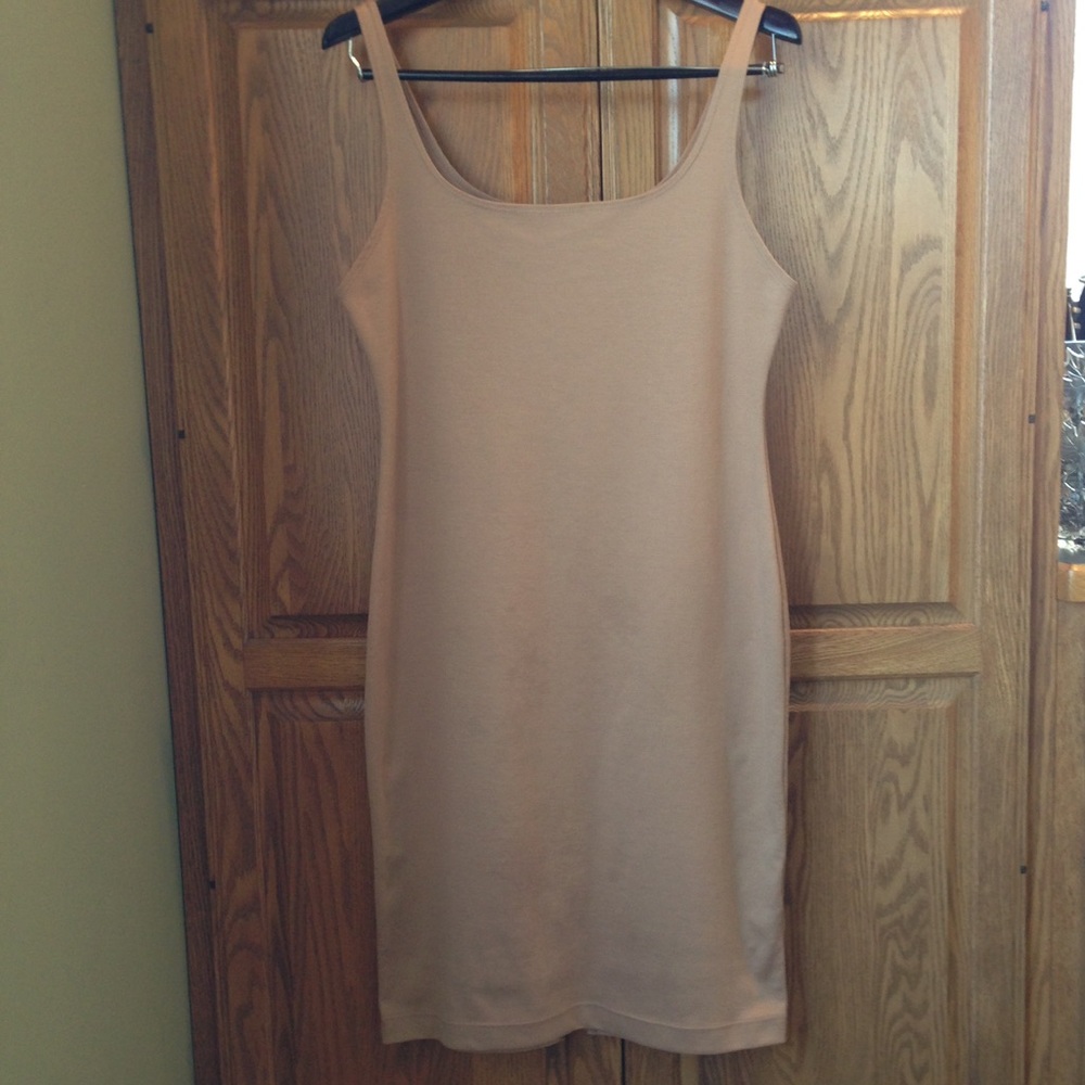 Zara body con dress (tan) XL